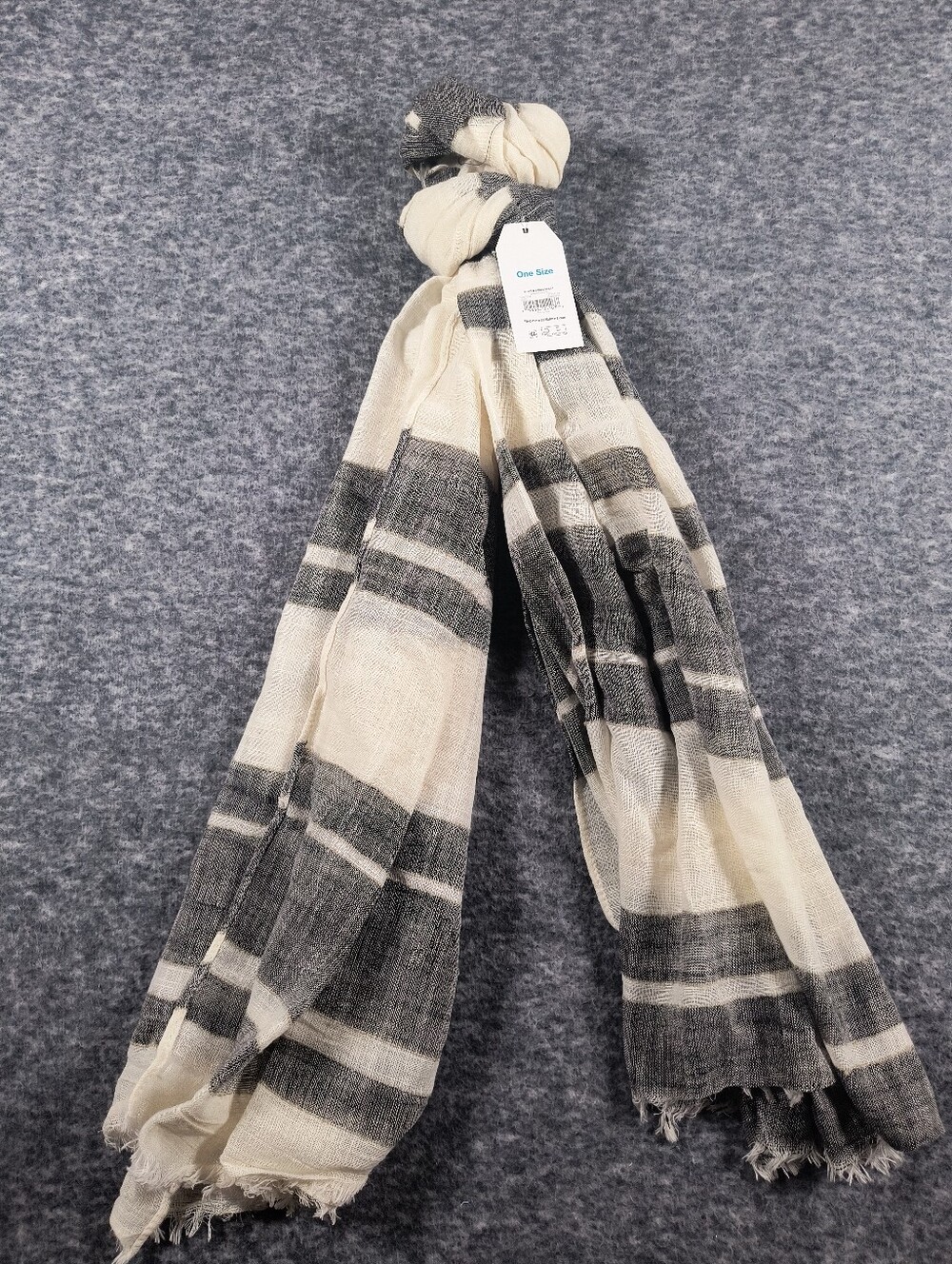 🔥 Bundle 2 For $7🔥 NWT Time and Tru linen black and white striped scarf
